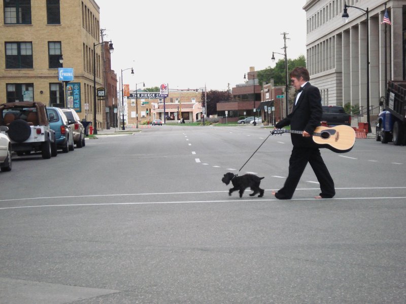 walking_tru_daddy.jpg